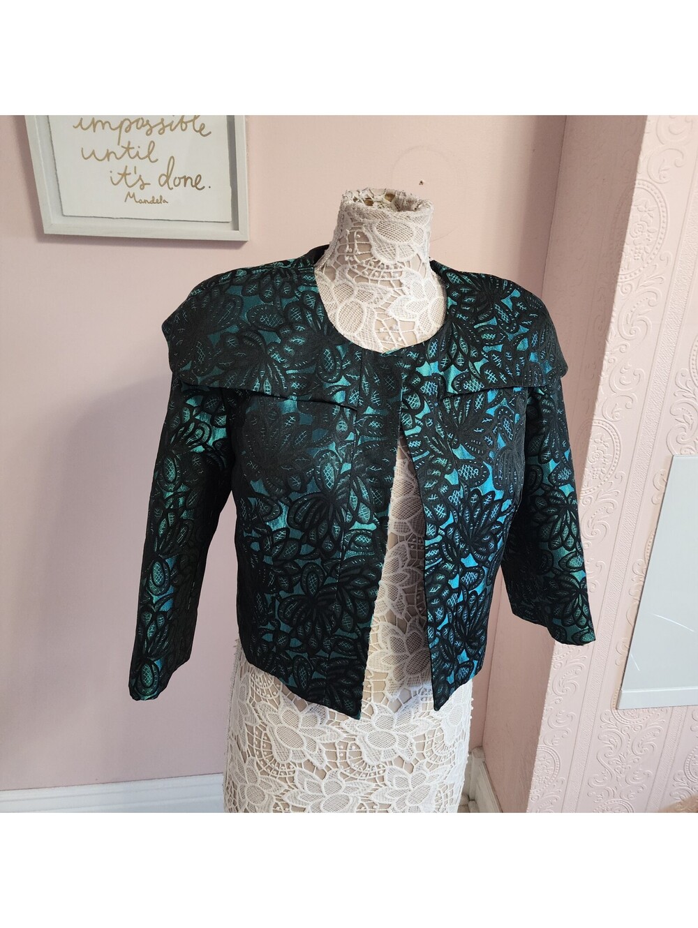 Danillo Turquoise Black Metallic Brocade Cropped Bolero Jacket Size 8 flawless